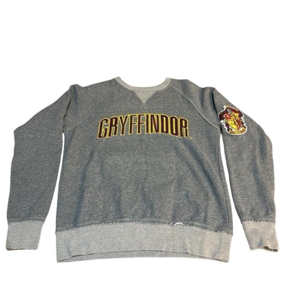 Harry Potter the wizarding world universal studio Gryffindor sweatshirt medium